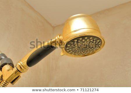 Pluto reccomend Golden shower heads